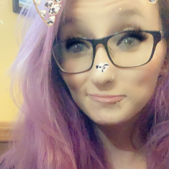 Meet your Posher, Kerstyn! โฃ - Picture 17 of 17